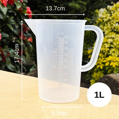 1L clear plastic measuring jug with spout, handle, and dimensions labelled – 17.4cm height, 13.7cm width, ideal for accurate liquid measurements