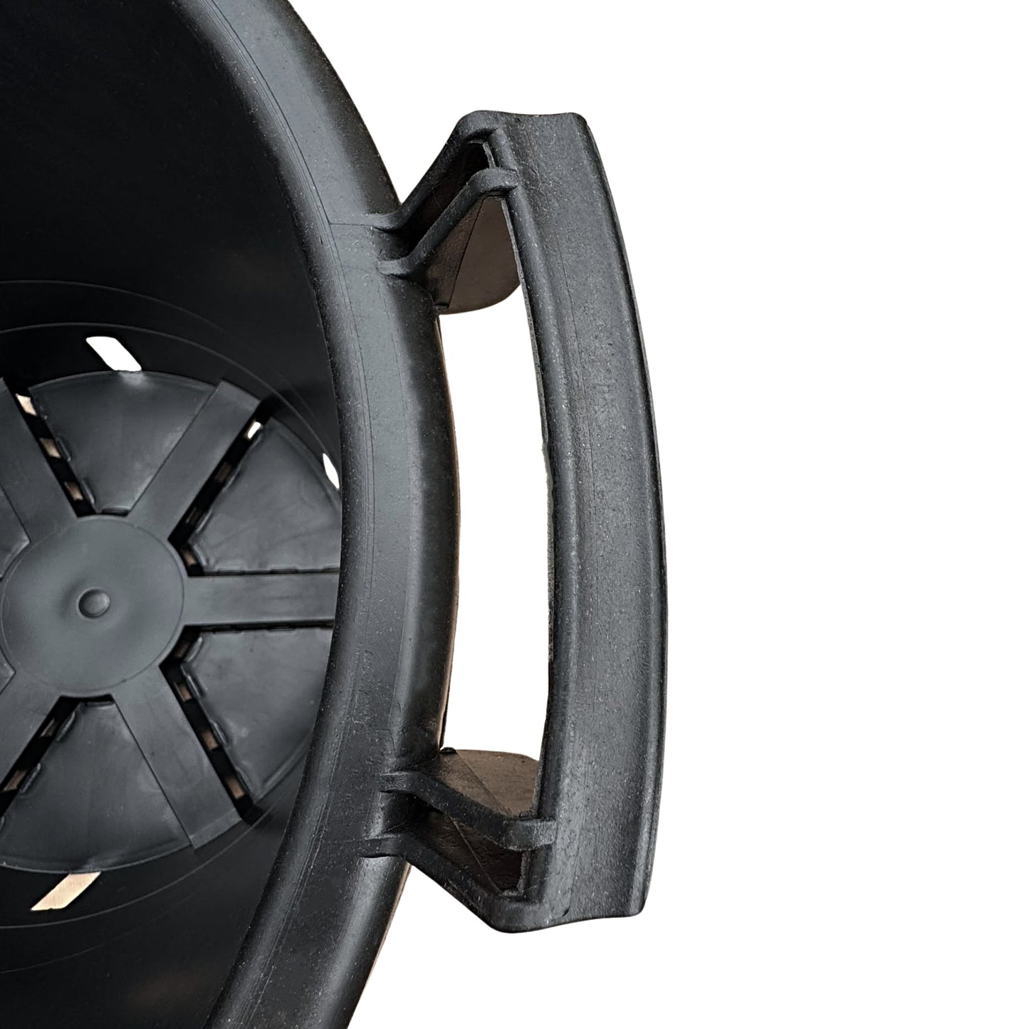 Close-up of reinforced plastic handle on 30L round garden pot – designed for easy lifting and transport