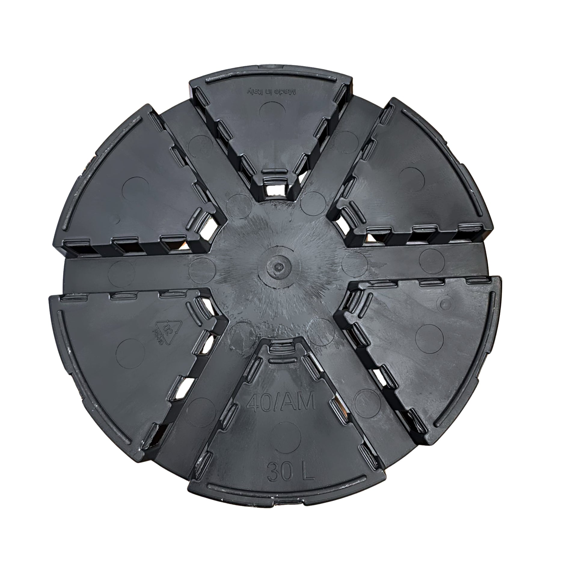 Durable drainage base of 30L heavy-duty pot – strong structure with multiple slits for water flow and aeration