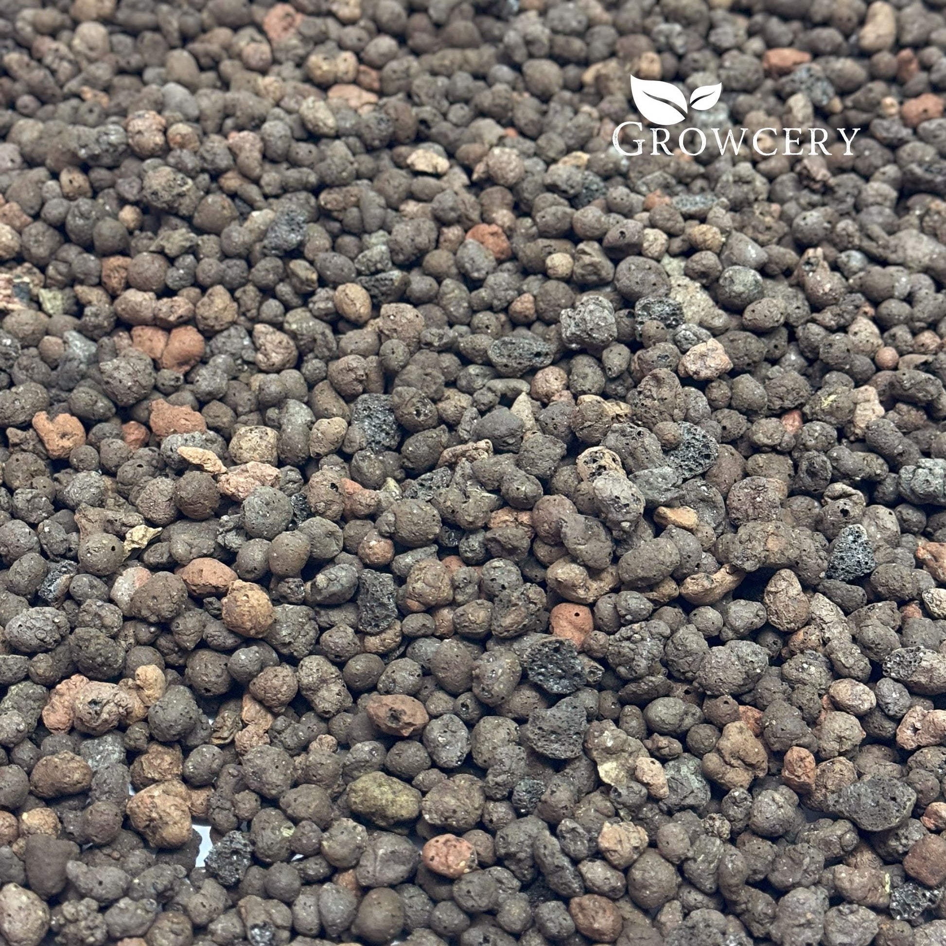 Loose premium Keramzyt 4–10 mm porous clay pellets heaped in pile to show uniform round size and texture
